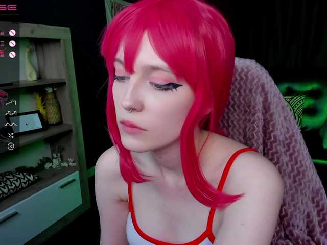 Live sex webcam photo for crispy-tati- #275917995