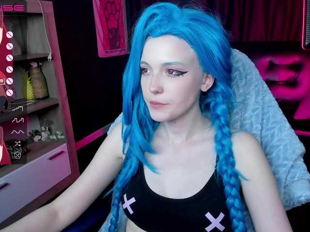 Live sex webcam photo for crispy-tati- #275962572