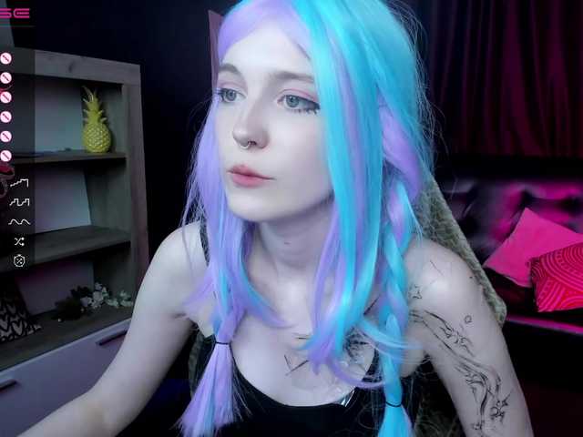 Live sex webcam photo for crispy-tati- #276016544