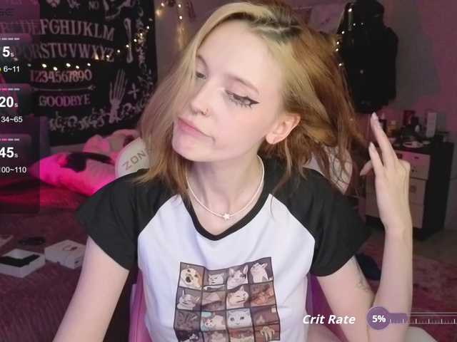 Live sex webcam photo for crispy-tati- #291916877