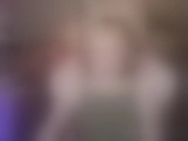 Live sex webcam photo for crispy-tati- #293166701