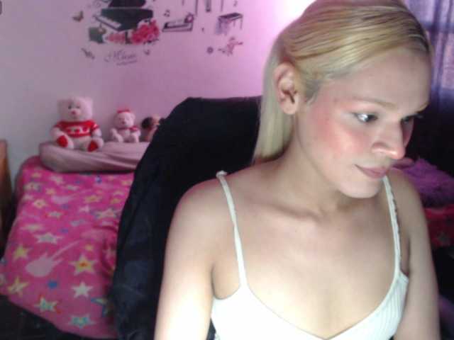 Live sex webcam photo for crissgrey-777 #288512275