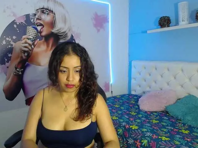Live sex webcam photo for cristal-horny19 #278097530