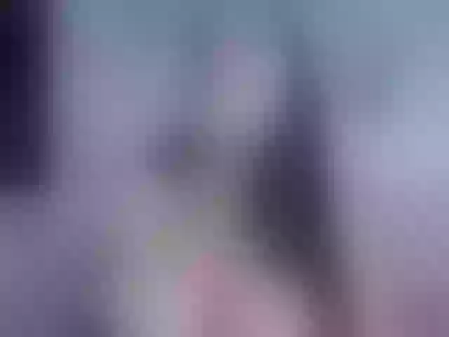 Live sex webcam photo for cristal-horny19 #290885743