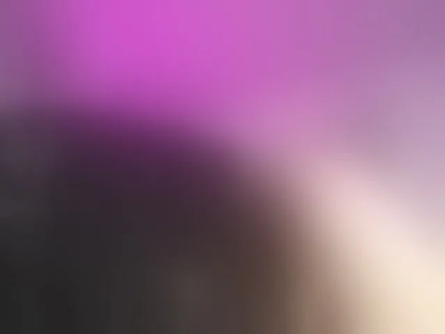 Live sex webcam photo for cristal-horny19 #292512988