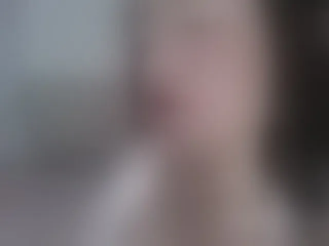 Live sex webcam photo for cristal-horny19 #293626543