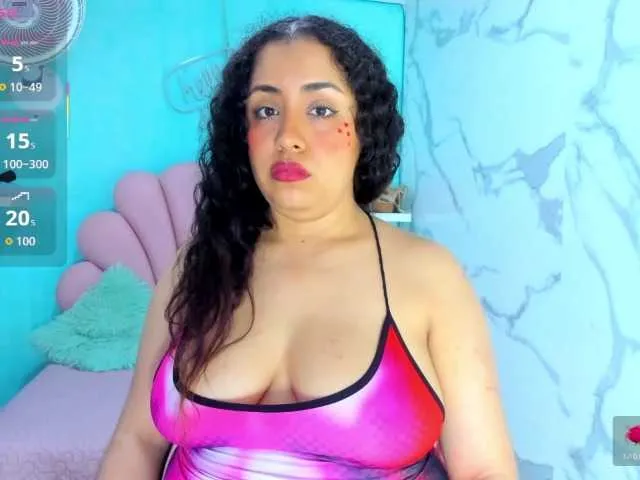 Live sex webcam photo for cristal-horny19 #293972415
