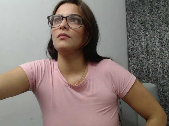 Live sex webcam photo for cristal-hot07 #277000478