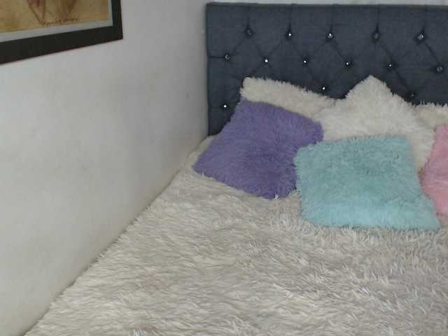 Live sex webcam photo for cristalb1 #272383618