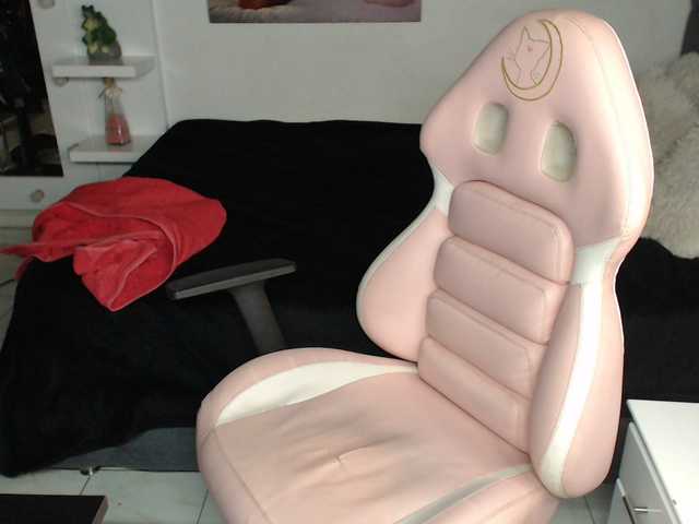 Live sex webcam photo for cristalb1 #275205136