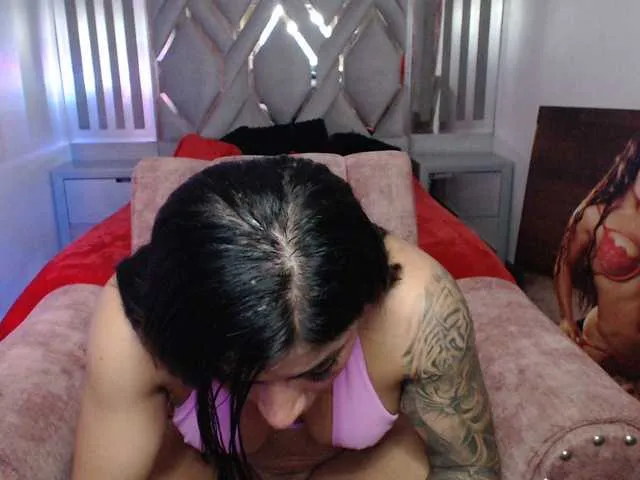 Live sex webcam photo for cristalb1 #290355831