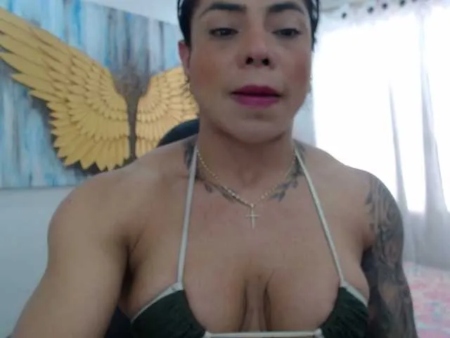 Live sex webcam photo for cristalb1 #291682343