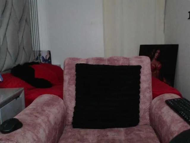 Live sex webcam photo for cristalb1 #291998001