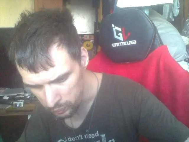 Live sex webcam photo for cristofer25 #277644233