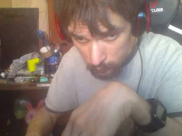 Live sex webcam photo for cristofer25 #290690111