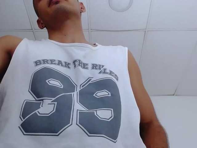 Live sex webcam photo for crosnosstorm #276110628