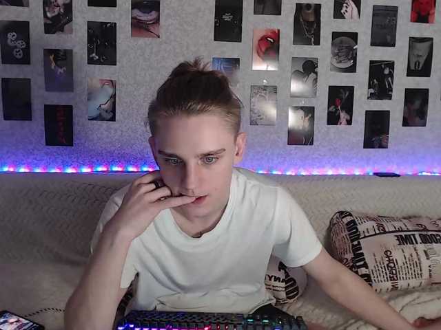 Live sex webcam photo for crybaby282 #276762880