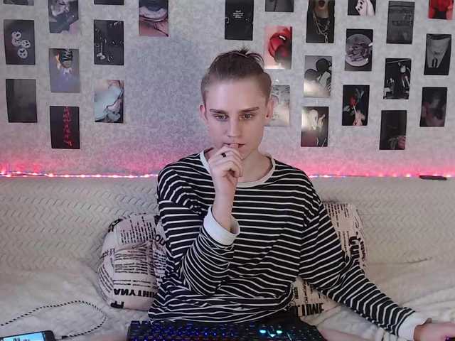 Live sex webcam photo for crybaby282 #276807925