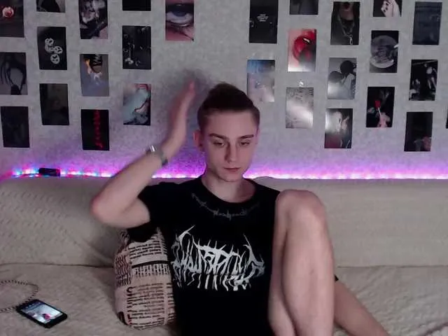 Live sex webcam photo for crybaby282 #276936391