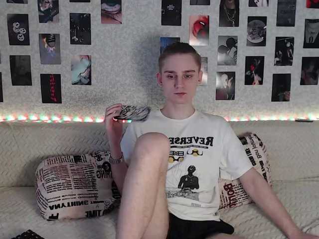 Live sex webcam photo for crybaby282 #276980675