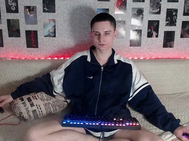 Live sex webcam photo for crybaby282 #277072110