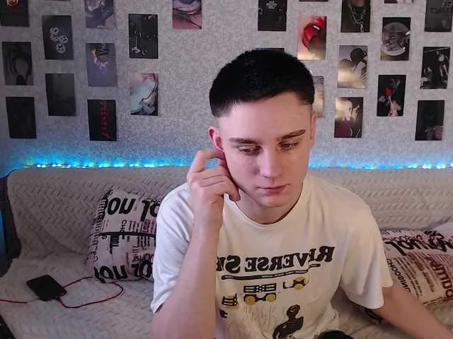 Live sex webcam photo for crybaby282 #277274950