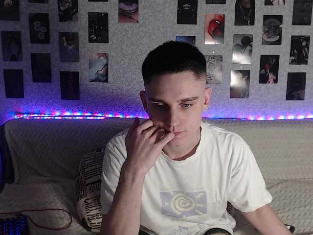 Live sex webcam photo for crybaby282 #277286213