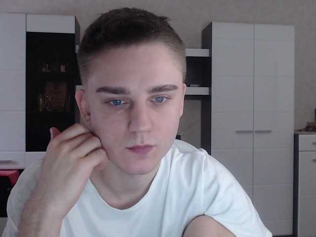 Live sex webcam photo for crybaby282 #290413443