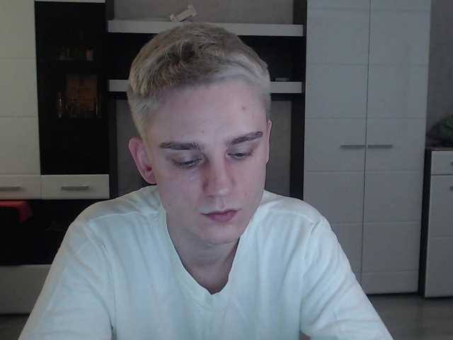 Live sex webcam photo for crybaby282 #290532865