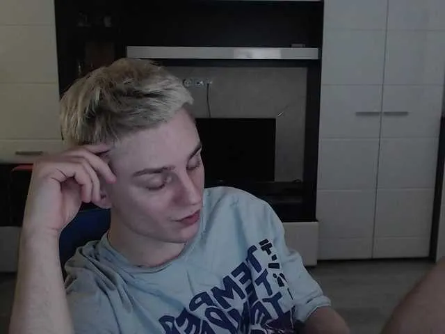 Live sex webcam photo for crybaby282 #290580611