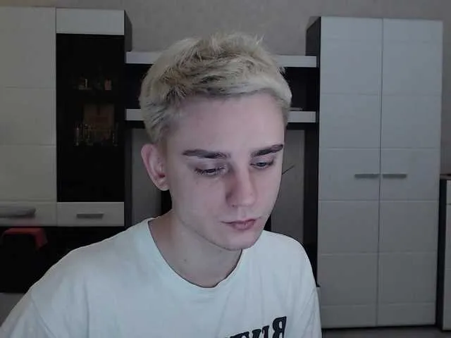 Live sex webcam photo for crybaby282 #290627048