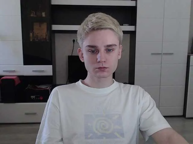 Live sex webcam photo for crybaby282 #290645986