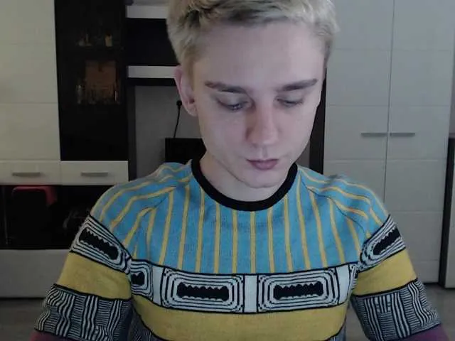 Live sex webcam photo for crybaby282 #290715392