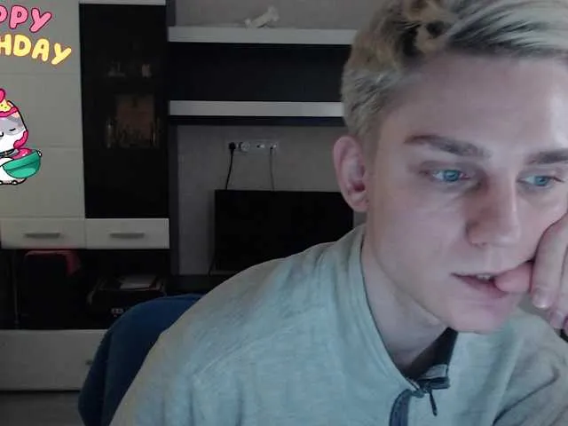 Live sex webcam photo for crybaby282 #290748582