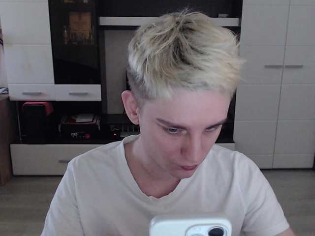 Live sex webcam photo for crybaby282 #290975927