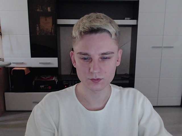 Live sex webcam photo for crybaby282 #291019714