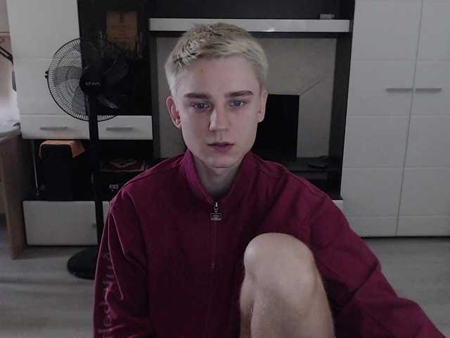 Live sex webcam photo for crybaby282 #291183098