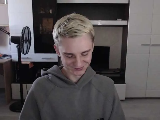 Live sex webcam photo for crybaby282 #291391685