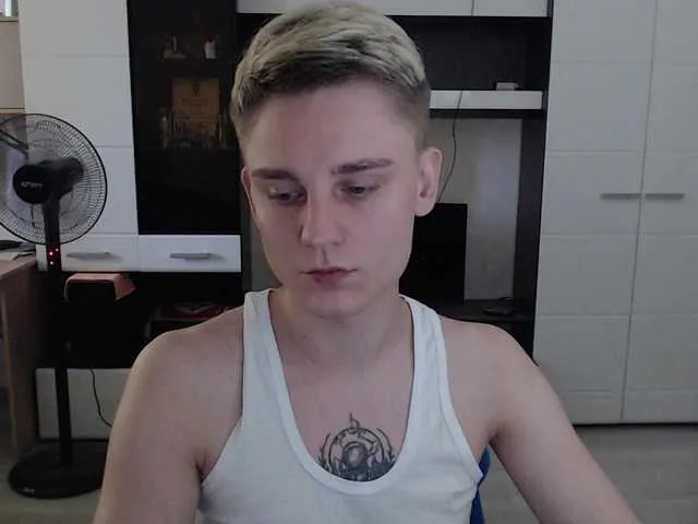 Live sex webcam photo for crybaby282 #291586963