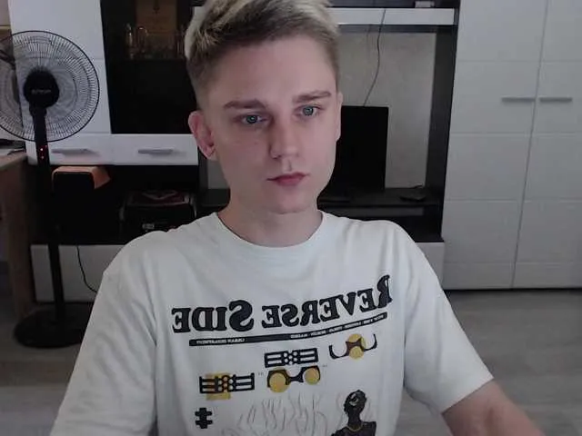 Live sex webcam photo for crybaby282 #291600751