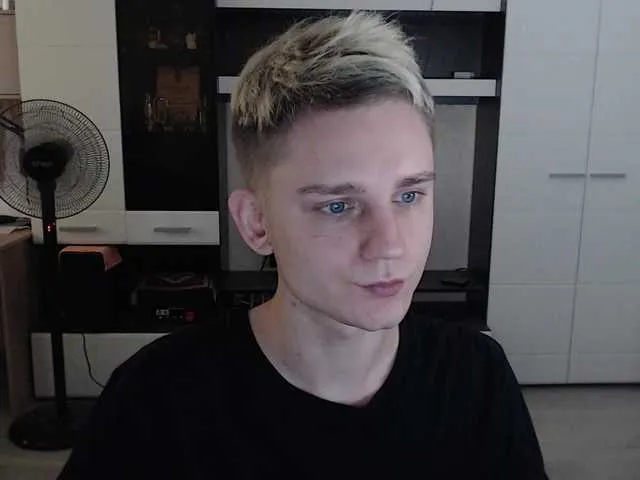 Live sex webcam photo for crybaby282 #291607729