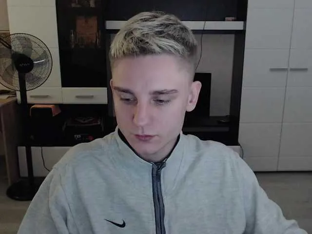 Live sex webcam photo for crybaby282 #291660953