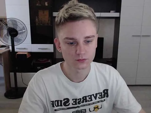 Live sex webcam photo for crybaby282 #291679452