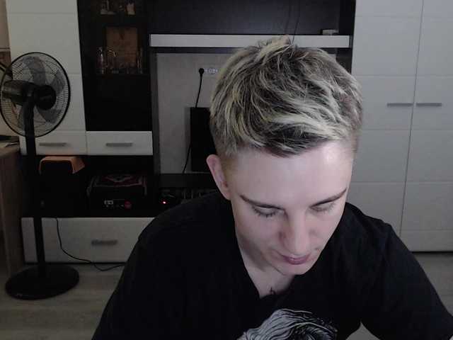 Live sex webcam photo for crybaby282 #291731407