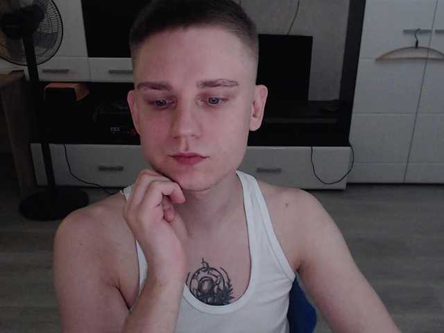 Live sex webcam photo for crybaby282 #291803046