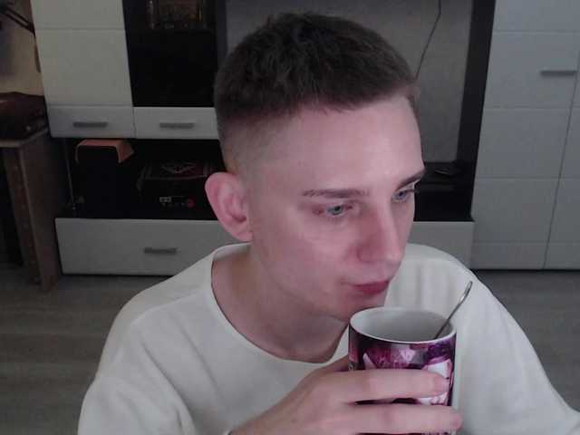 Live sex webcam photo for crybaby282 #292011791