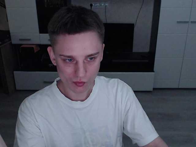 Live sex webcam photo for crybaby282 #292086832