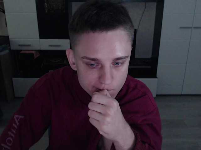 Live sex webcam photo for crybaby282 #292181458