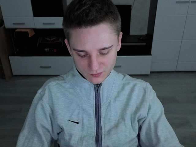 Live sex webcam photo for crybaby282 #292299491