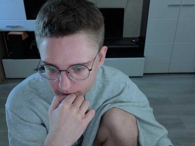 Live sex webcam photo for crybaby282 #292313046